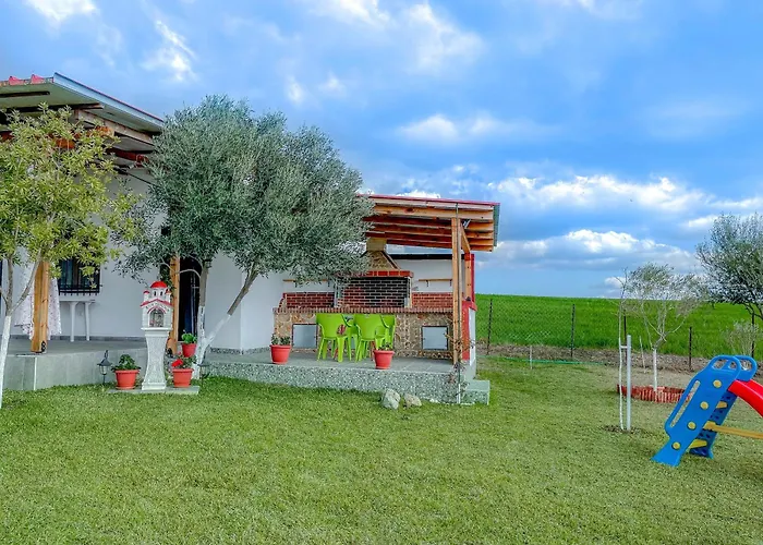 Maraki\'S House